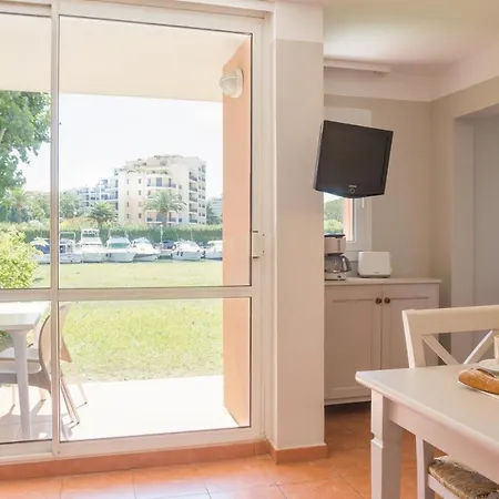 Cannes S2pers Sel Station touristique